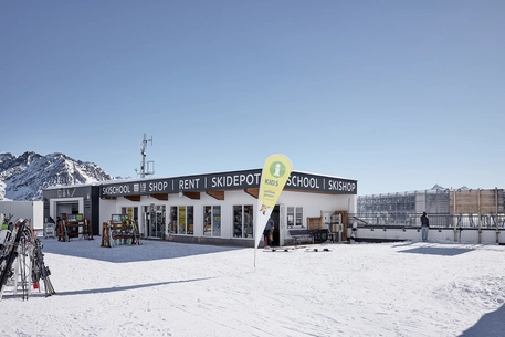 Skischulbüro / Skidepot Giggijochbahn